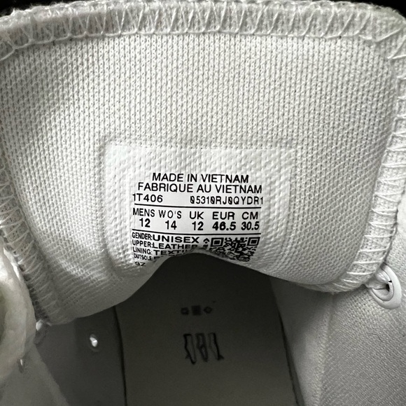 White high top converse - Picture 3 of 5